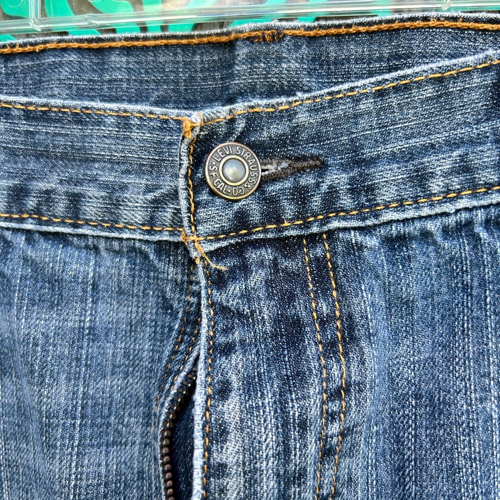 Levi's 559 Relaxed Fit Jeans - Picture 3 of 10